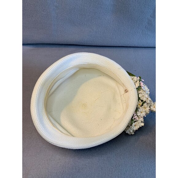 Ladies Ivory Hat with Gray Fabric Band and Small Flowers Sz 22 Vintage - Picture 7 of 9
